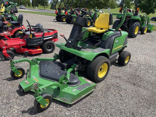 John Deere 1435