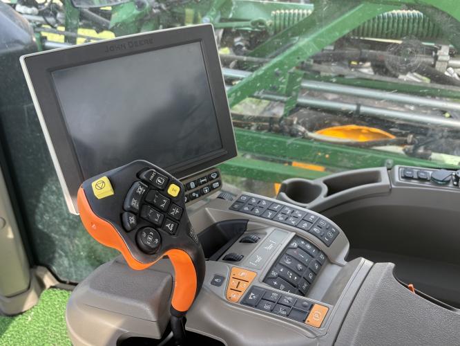 John Deere 612R