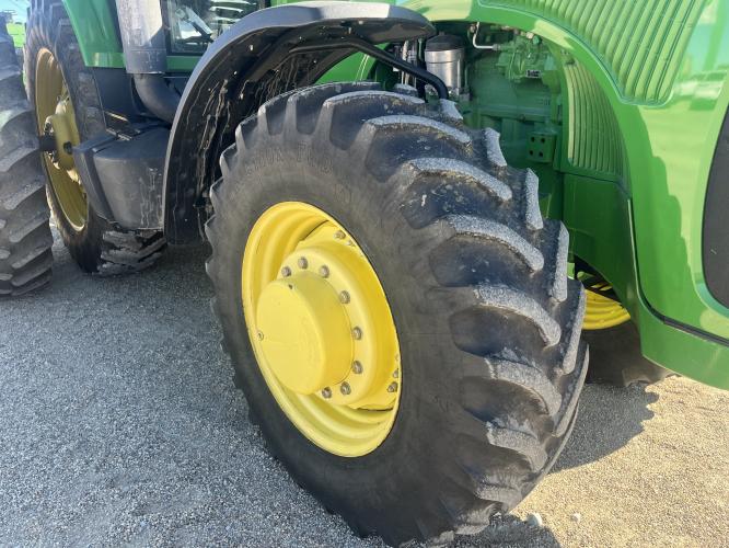 John Deere 8420