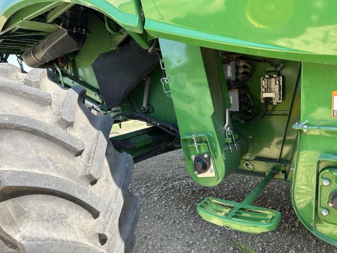 John Deere S790