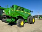 John Deere X9 1000