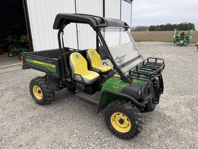 John Deere XUV 825I GREEN