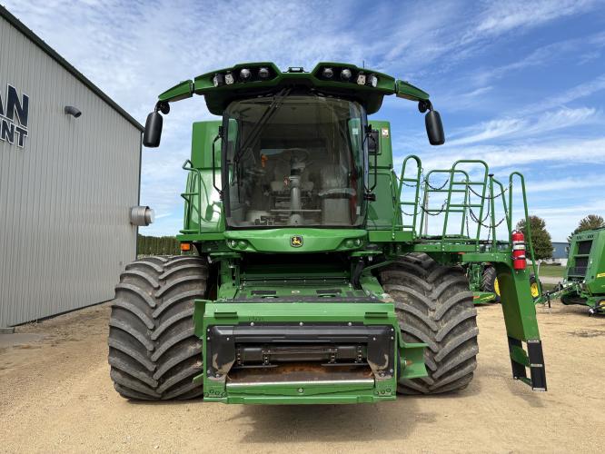 John Deere S780