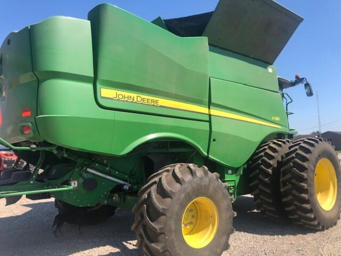 John Deere S780