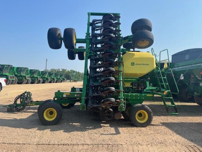 John Deere N542C