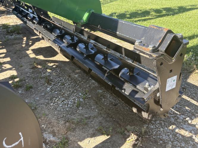 John Deere 2720