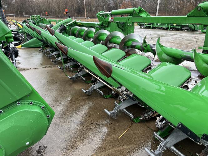 John Deere C12F
