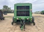 John Deere 569