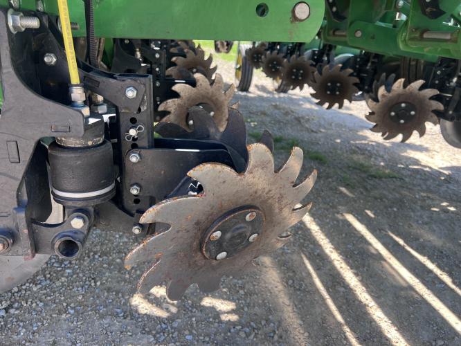 John Deere 1775NT