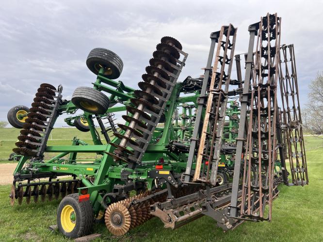 John Deere 2660VT