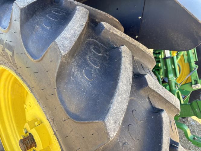John Deere 6R 130