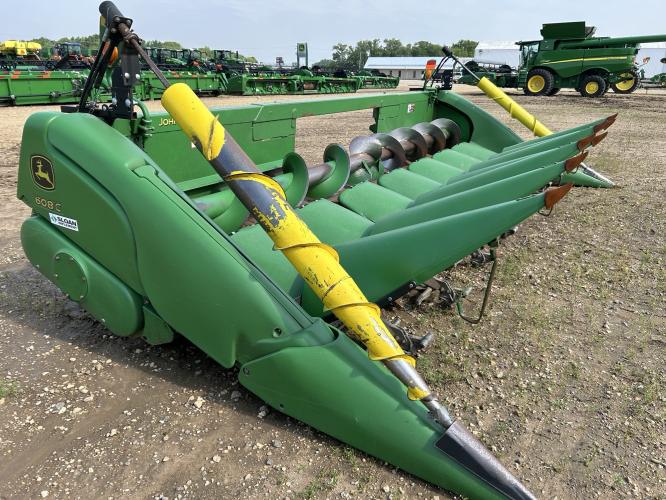 John Deere 608C