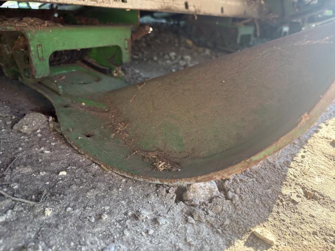 John Deere C12F
