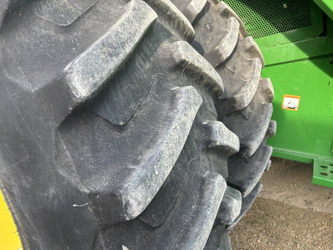 John Deere S780