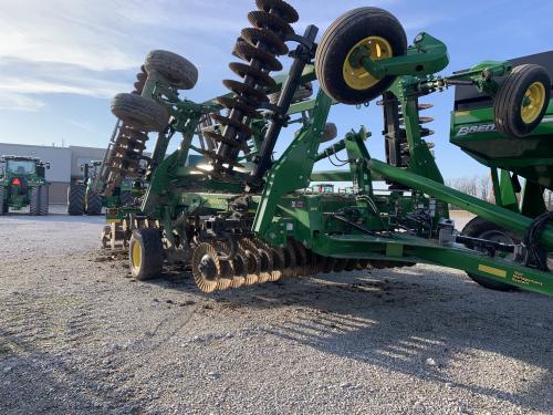 2022 John Deere 2660VT