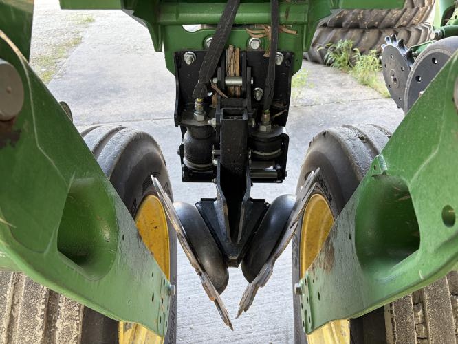 John Deere 1775