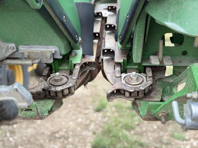 John Deere 608C