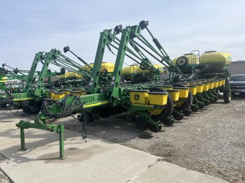 2005 John Deere 1770NT CCS