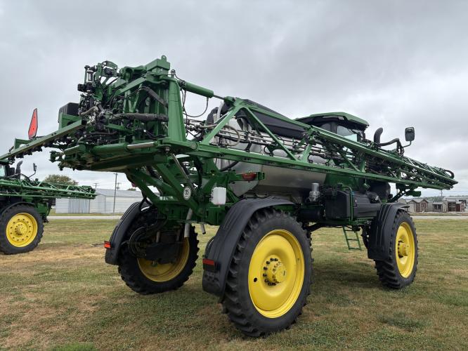 John Deere 412R