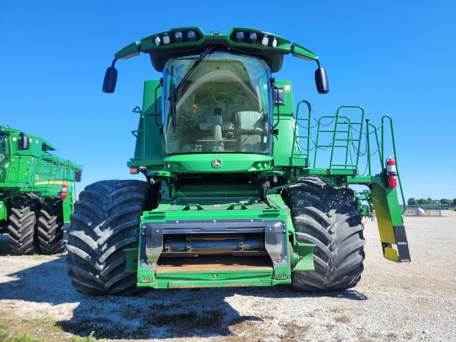 John Deere S790