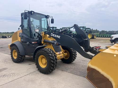 2023 John Deere 324L