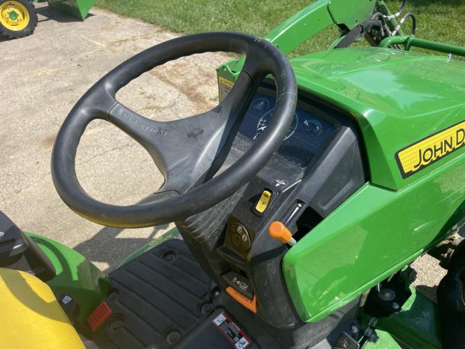 John Deere 2025R