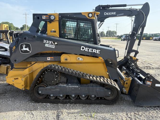 John Deere 333 P