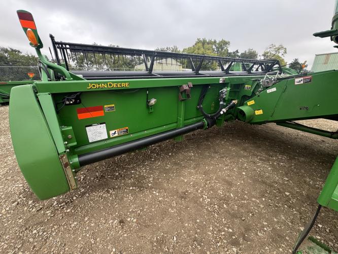 John Deere 625F