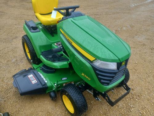 2024 John Deere X590