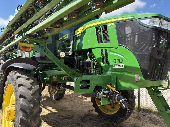 John Deere 412R
