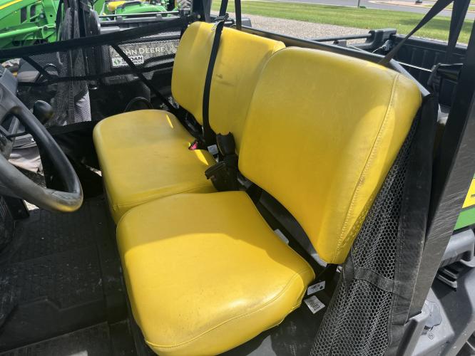 John Deere XUV 835M