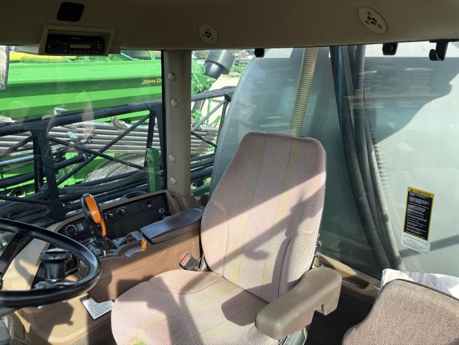 John Deere 4830