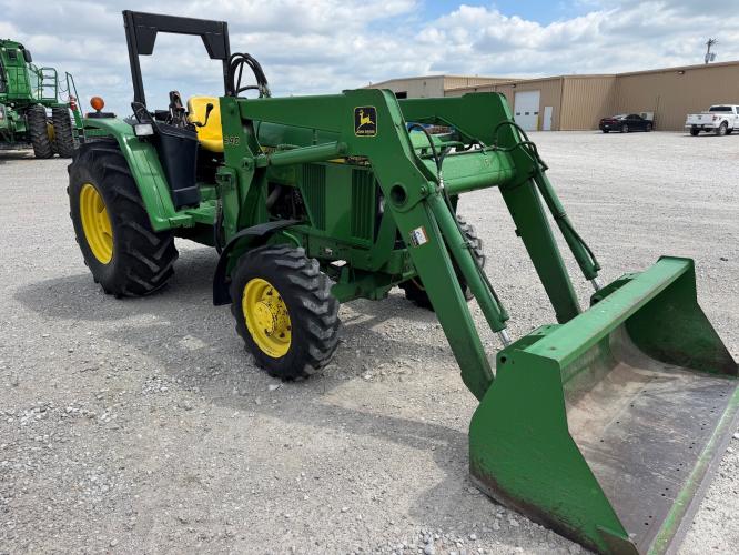 John Deere 6210L