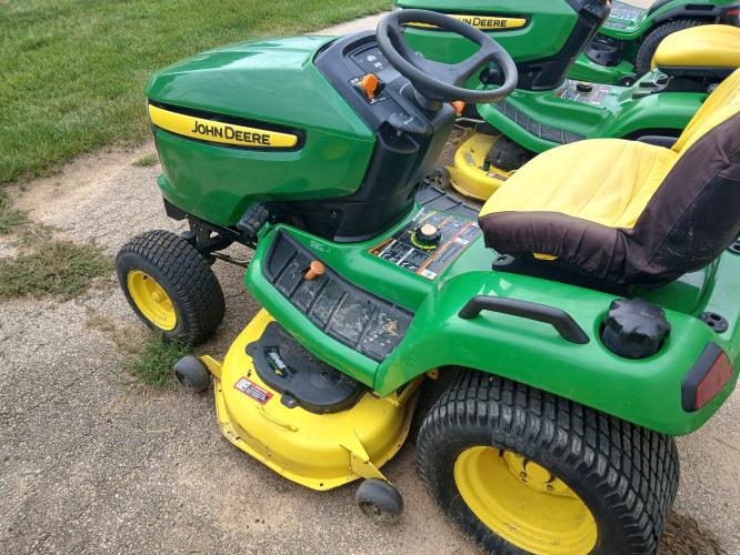 John Deere X500