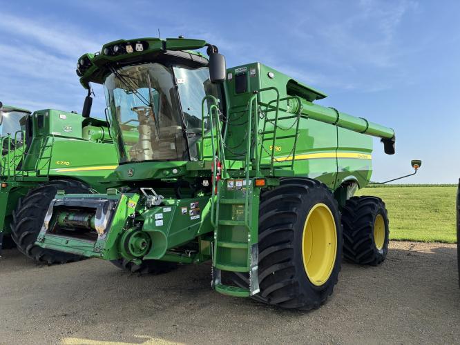 John Deere S790