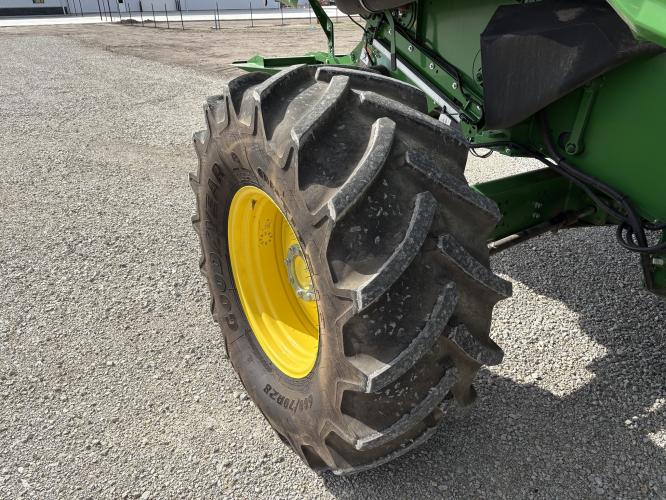 John Deere S760