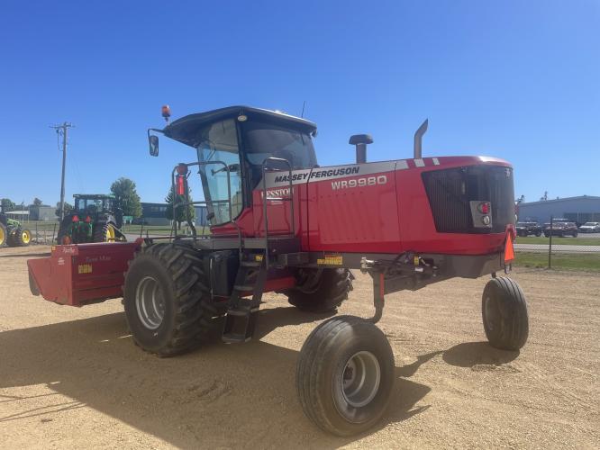 Massey Ferguson WR9980