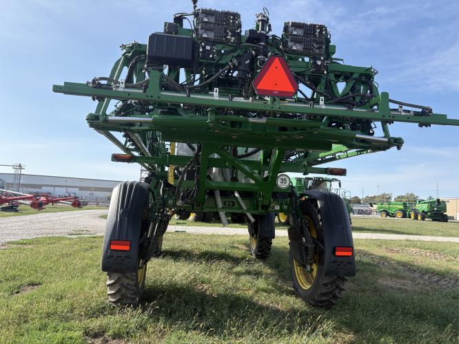 John Deere 412R