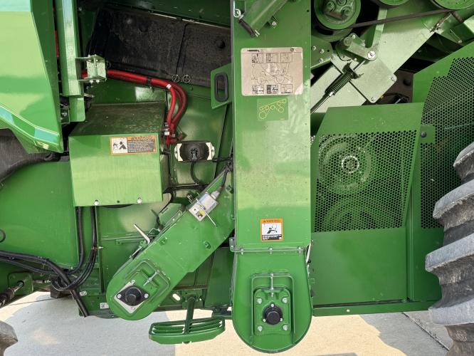 John Deere S770