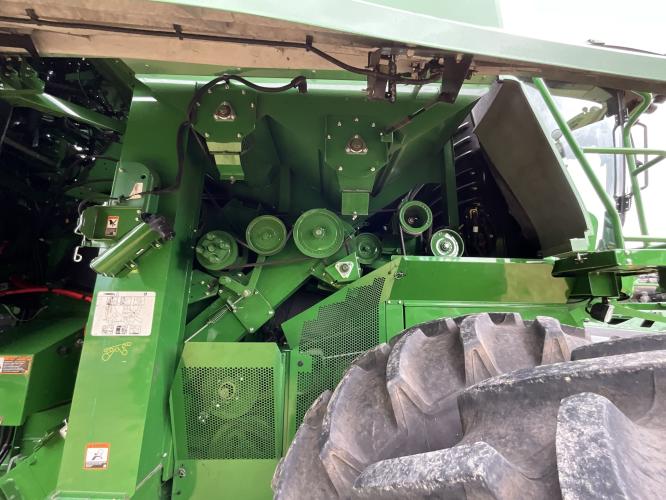 John Deere S770
