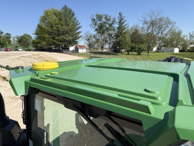 John Deere 412R