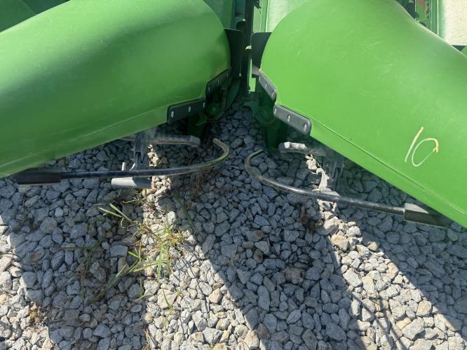 John Deere C16F