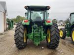 John Deere 6135E
