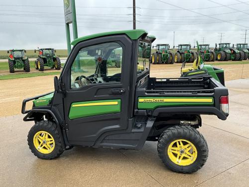 2019 John Deere 835R