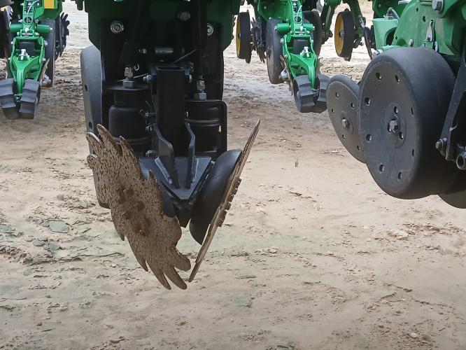 John Deere 1775NT