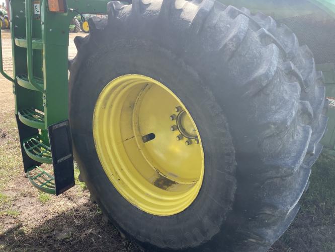John Deere S680
