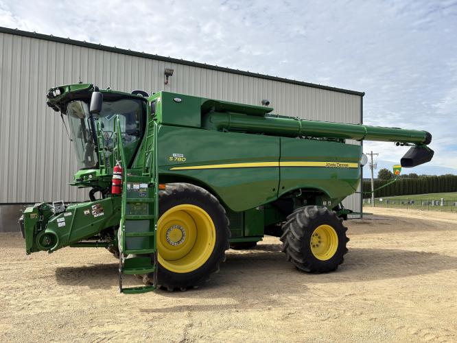 John Deere S780