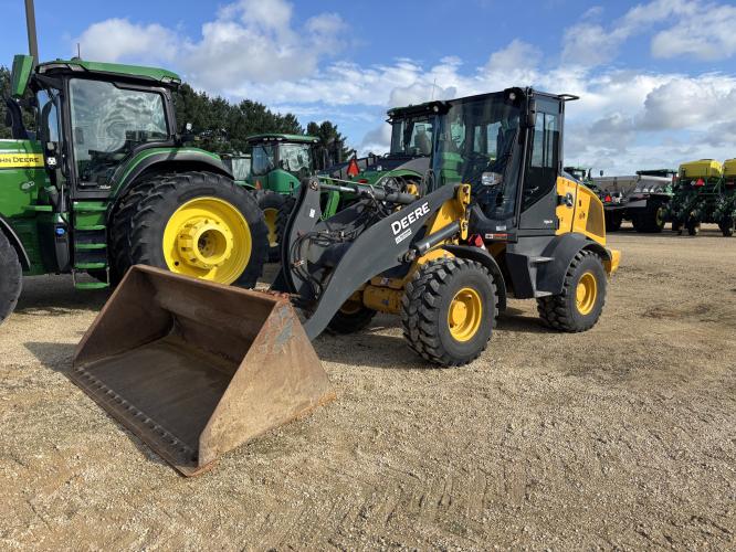 John Deere 324L