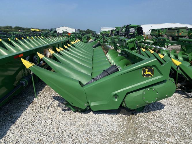 John Deere C12F StalkMaster