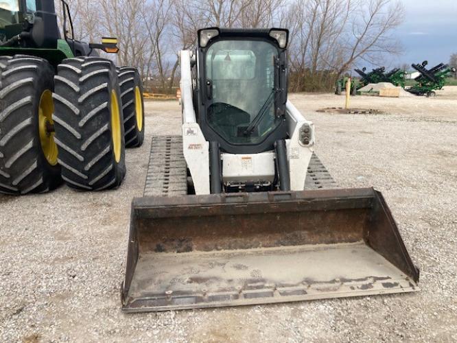 Bobcat T870